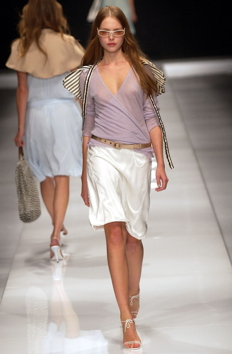Burberry Prorsum fashion show for Spring/Summer 2004