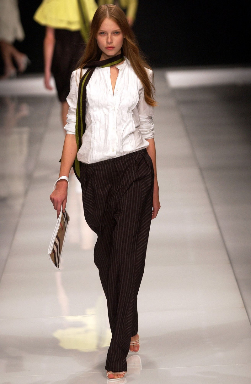 Burberry Prorsum fashion show for Spring/Summer 2004