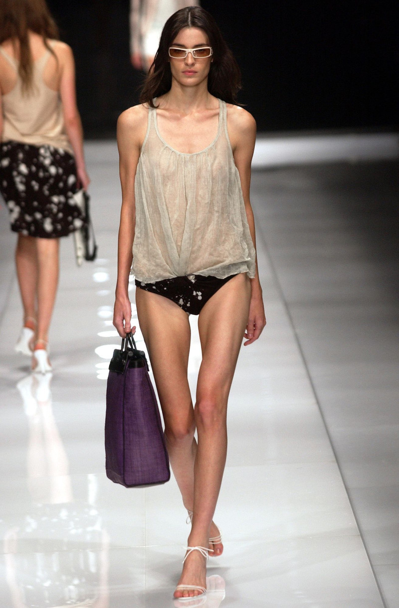 Burberry Prorsum fashion show for Spring/Summer 2004