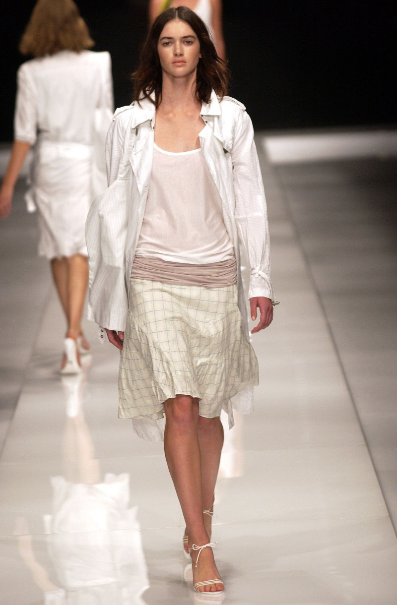 Burberry Prorsum fashion show for Spring/Summer 2004