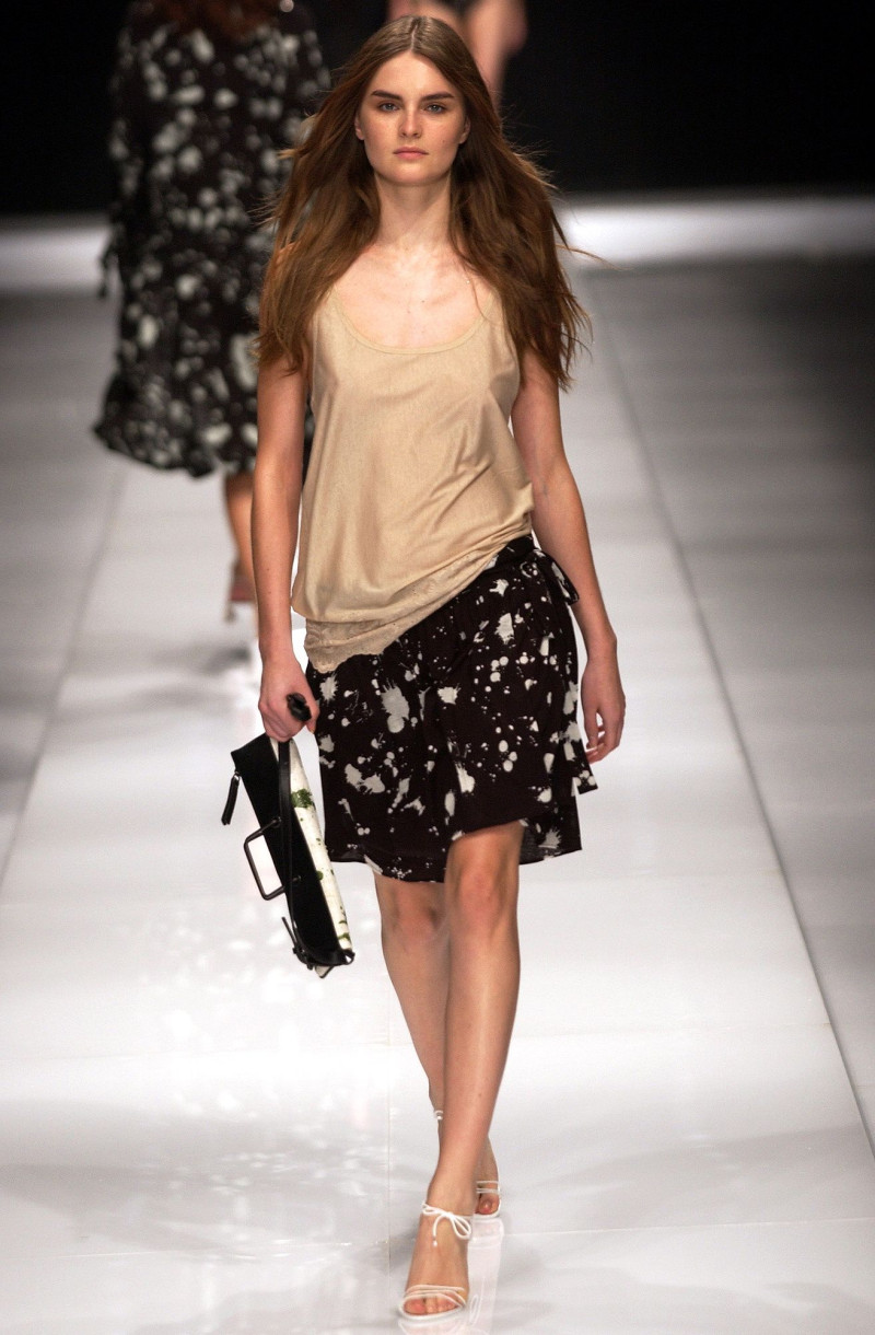 Burberry Prorsum fashion show for Spring/Summer 2004