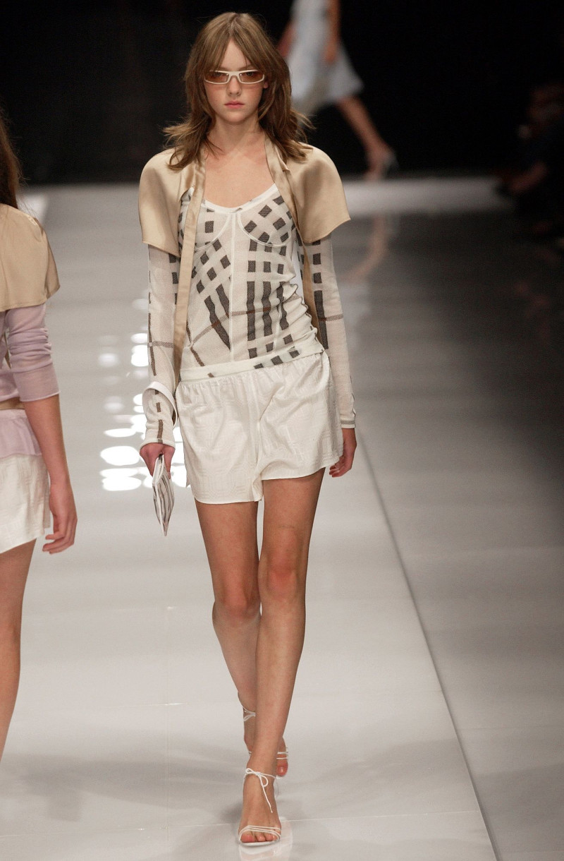Burberry Prorsum fashion show for Spring/Summer 2004