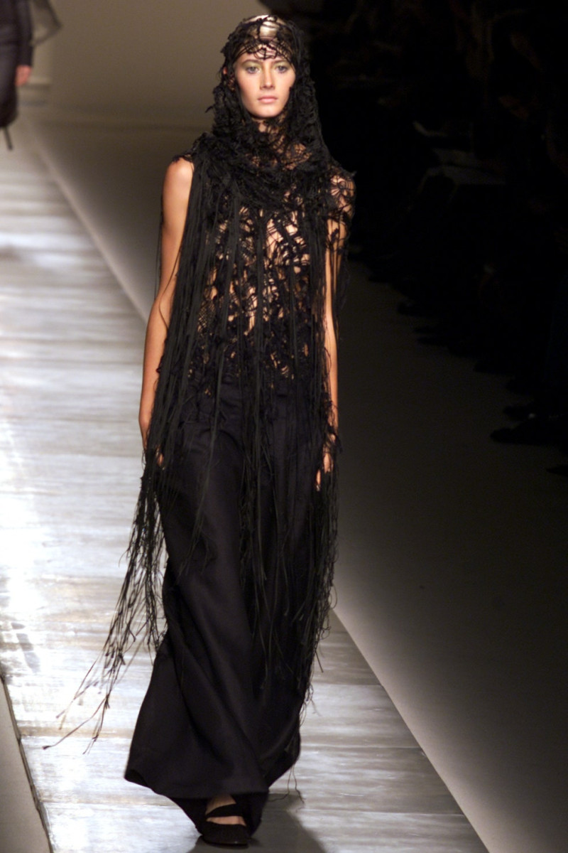 Givenchy Haute Couture fashion show for Spring/Summer 2002