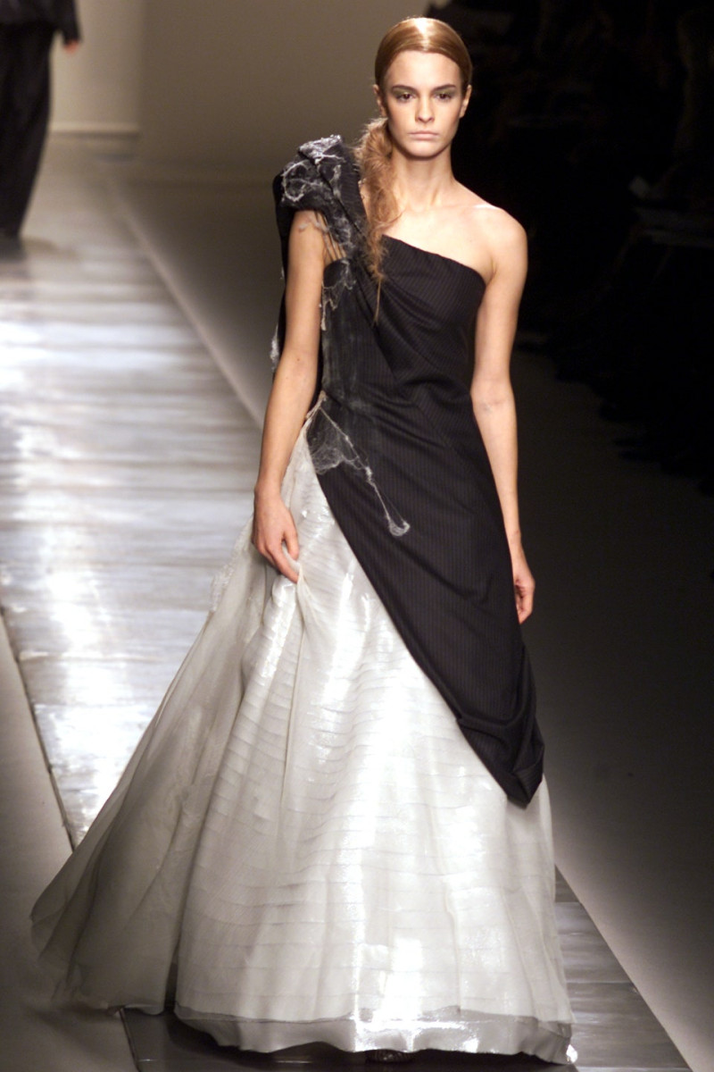 Givenchy Haute Couture fashion show for Spring/Summer 2002