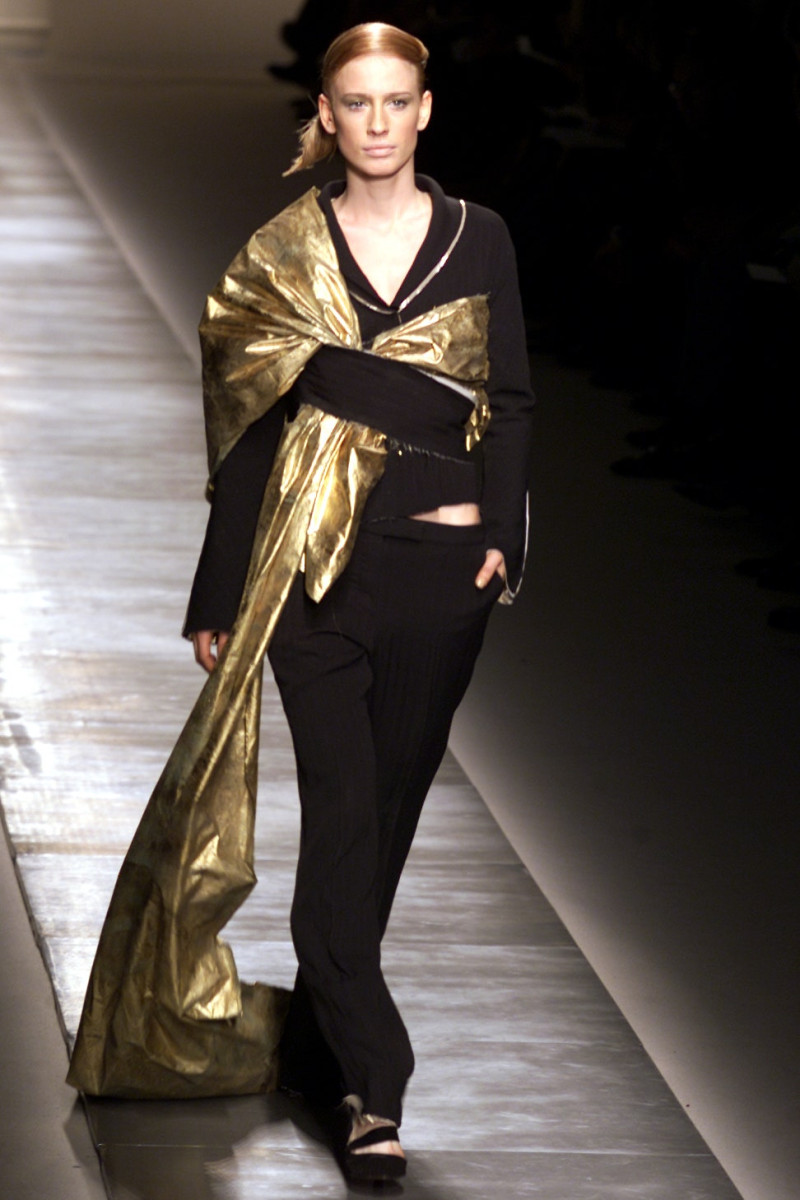 Givenchy Haute Couture fashion show for Spring/Summer 2002