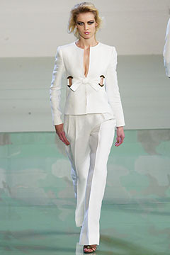 Valentino fashion show for Spring/Summer 2003