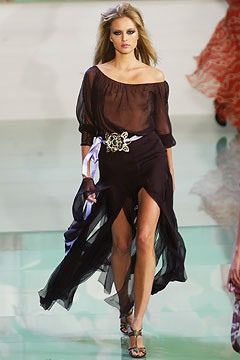 Valentino fashion show for Spring/Summer 2003