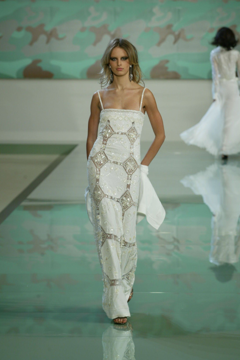 Karolina Kurkova featured in  the Valentino fashion show for Spring/Summer 2003