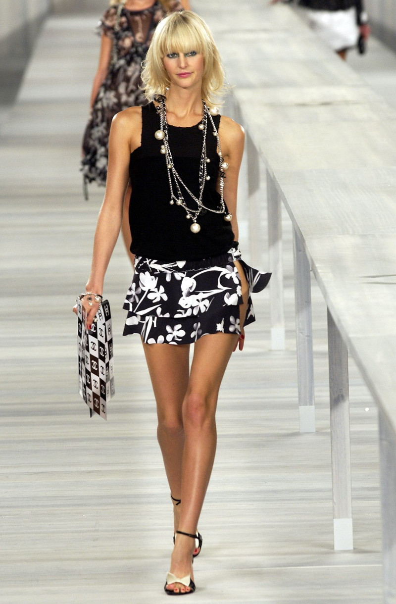Chanel fashion show for Spring/Summer 2004