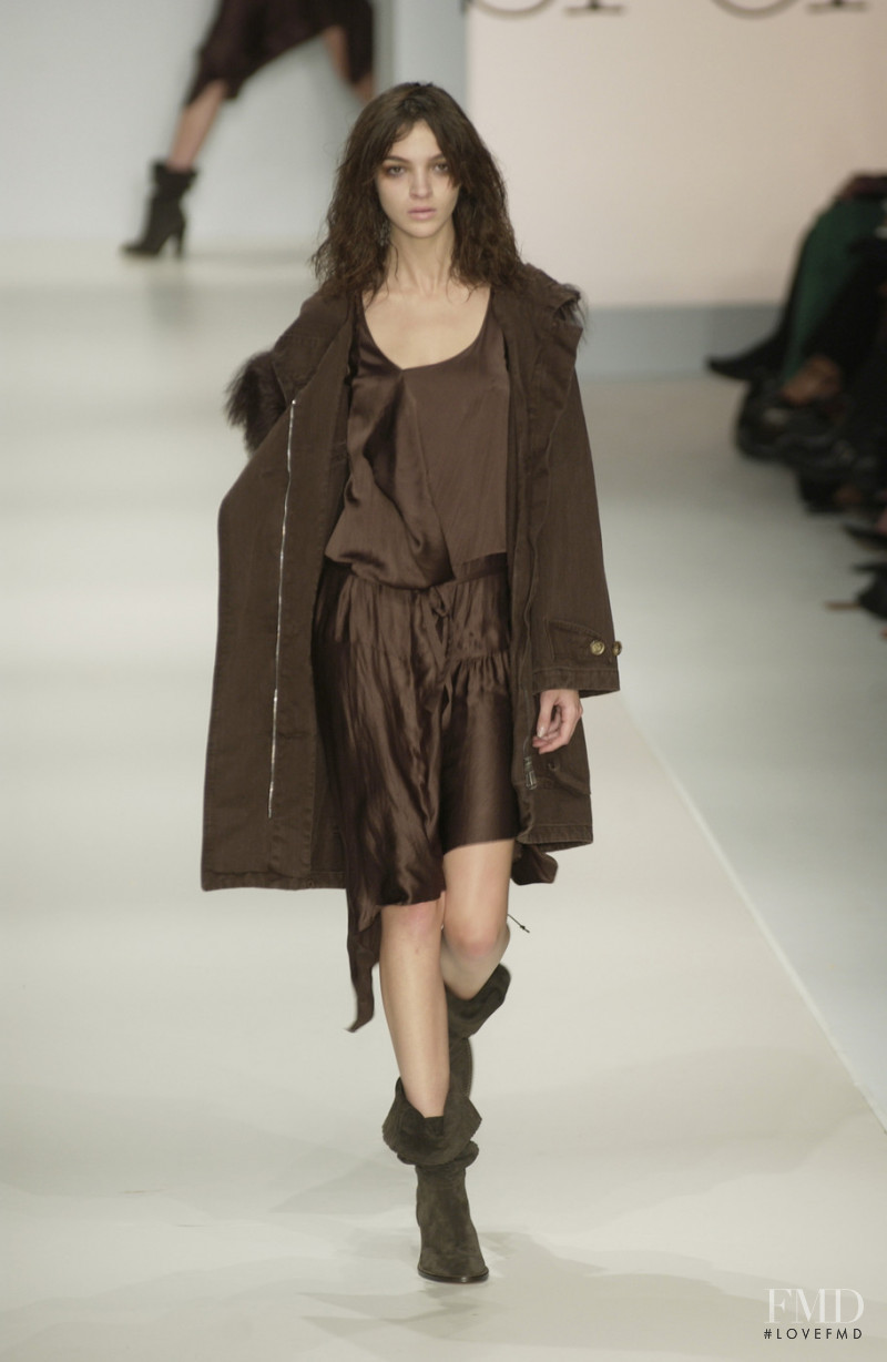 Mariacarla Boscono featured in  the Sportmax fashion show for Autumn/Winter 2002