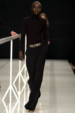 Moschino fashion show for Autumn/Winter 2002