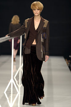 Moschino fashion show for Autumn/Winter 2002