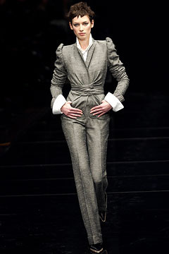 Gianfranco Ferré fashion show for Autumn/Winter 2002