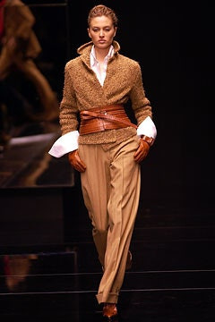 Gianfranco Ferré fashion show for Autumn/Winter 2002