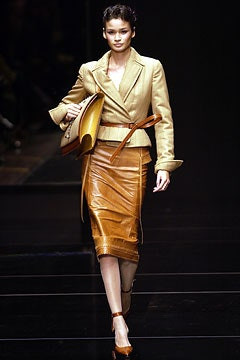 Gianfranco Ferré fashion show for Autumn/Winter 2002