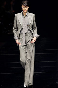 Gianfranco Ferré fashion show for Autumn/Winter 2002