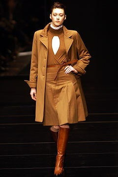 Gianfranco Ferré fashion show for Autumn/Winter 2002