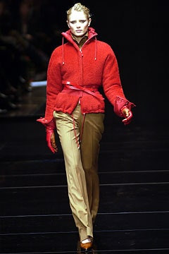 Gianfranco Ferré fashion show for Autumn/Winter 2002