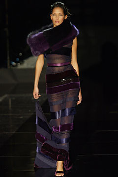 Gianfranco Ferré fashion show for Autumn/Winter 2002