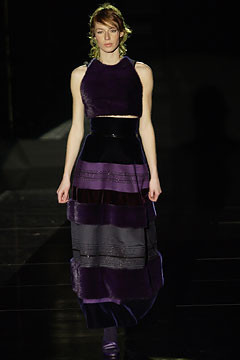 Gianfranco Ferré fashion show for Autumn/Winter 2002