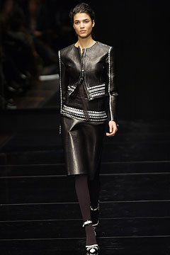 Gianfranco Ferré fashion show for Autumn/Winter 2002