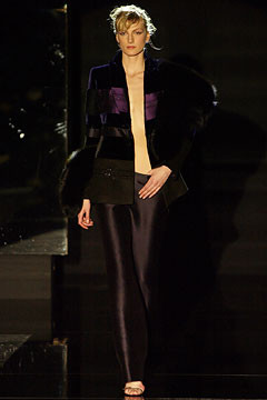 Gianfranco Ferré fashion show for Autumn/Winter 2002