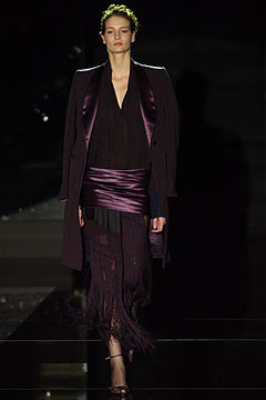 Gianfranco Ferré fashion show for Autumn/Winter 2002