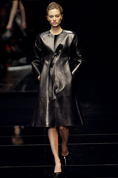 Gianfranco Ferré fashion show for Autumn/Winter 2002