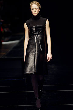 Gianfranco Ferré fashion show for Autumn/Winter 2002