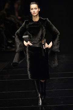 Gianfranco Ferré fashion show for Autumn/Winter 2002