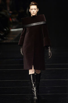 Gianfranco Ferré fashion show for Autumn/Winter 2002
