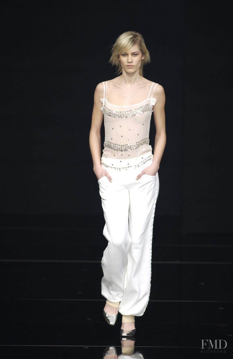 Alessandro Dell\'Acqua fashion show for Autumn/Winter 2002