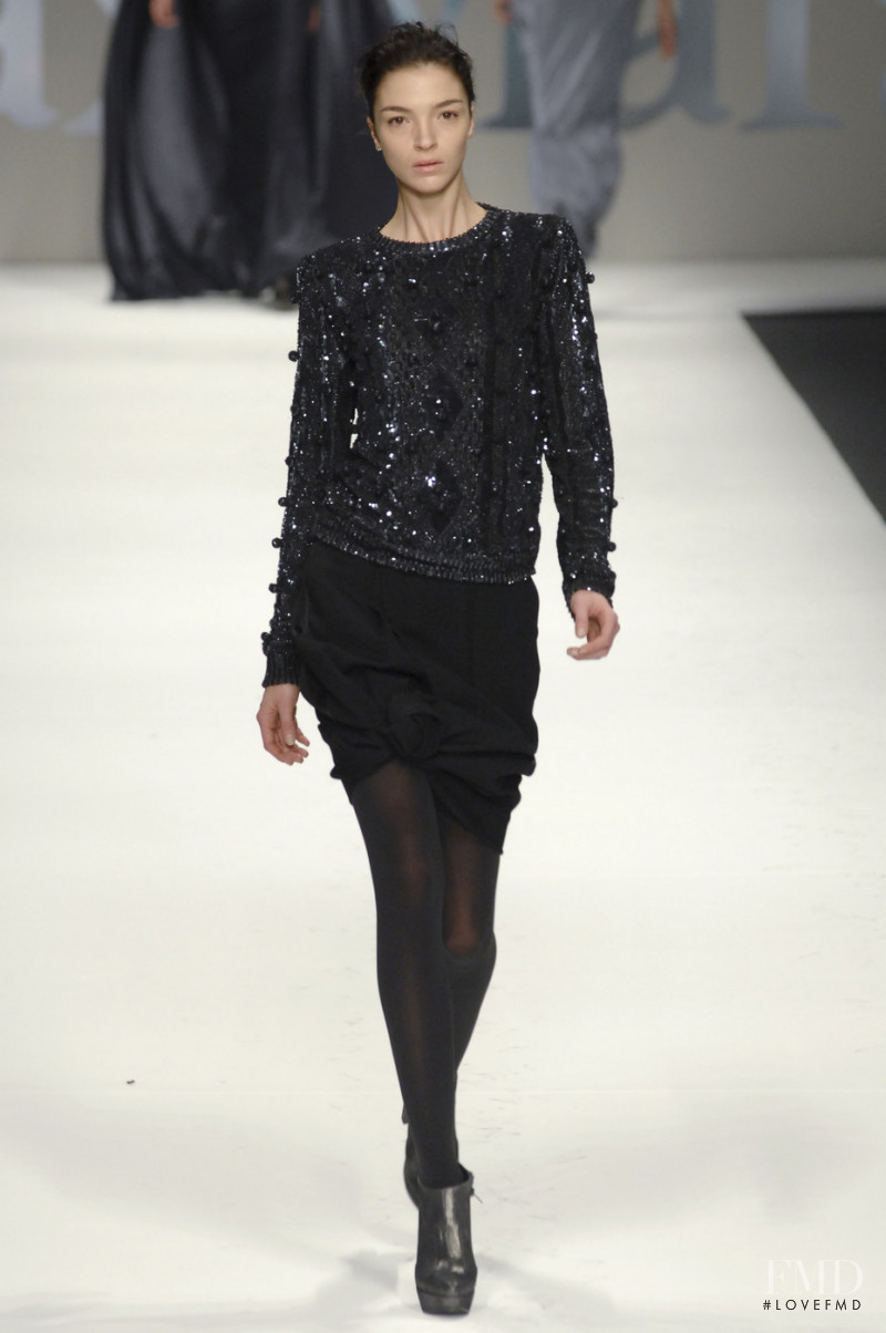 Mariacarla Boscono featured in  the Max Mara fashion show for Autumn/Winter 2008