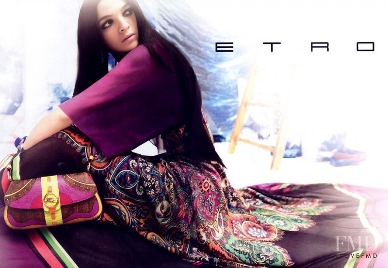 Mariacarla Boscono featured in  the Etro advertisement for Spring/Summer 2006
