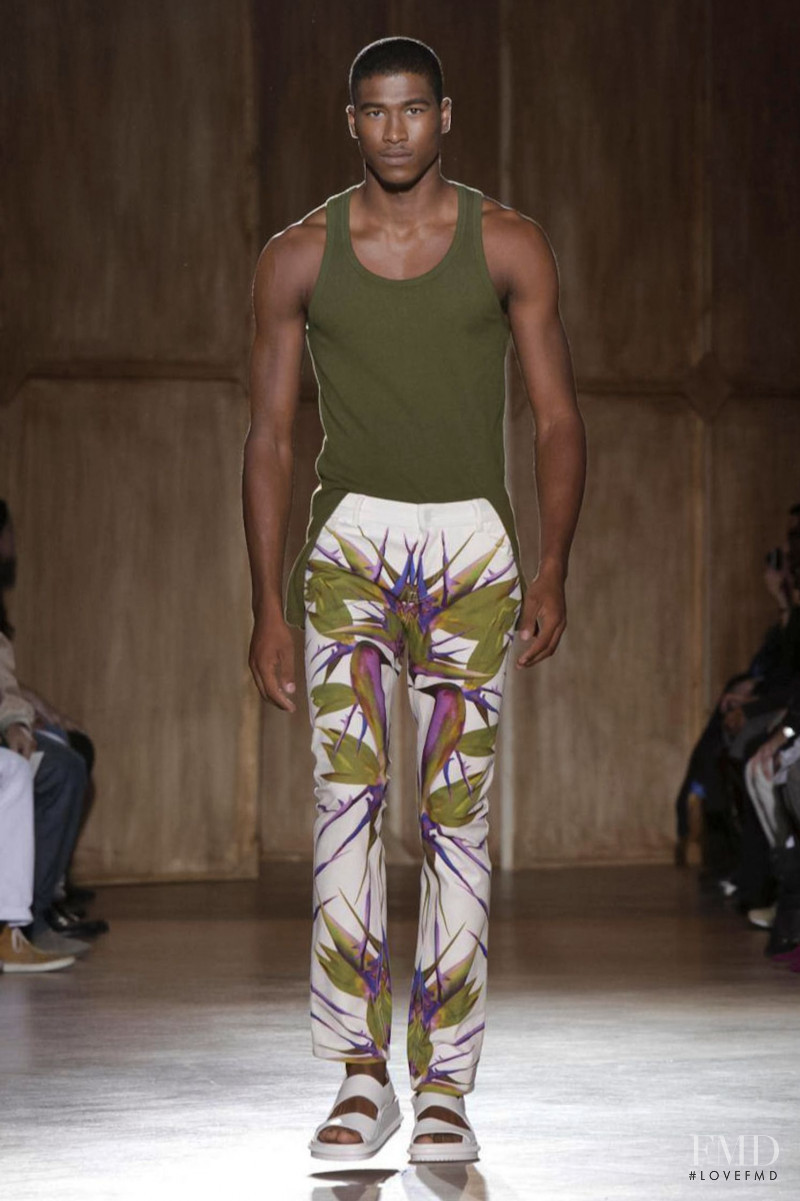 Givenchy fashion show for Spring/Summer 2012