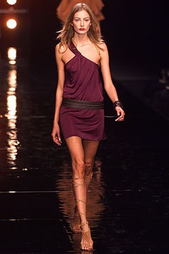Alessandro Dell\'Acqua fashion show for Spring/Summer 2002