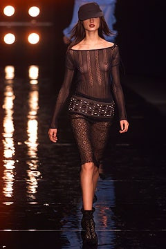 Alessandro Dell\'Acqua fashion show for Spring/Summer 2002