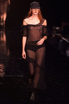 Alessandro Dell\'Acqua fashion show for Spring/Summer 2002