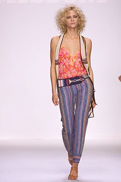 Missoni fashion show for Spring/Summer 2002
