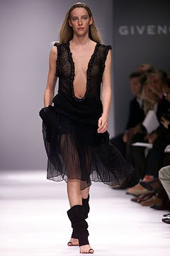 Givenchy fashion show for Spring/Summer 2002