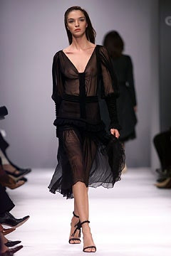Givenchy fashion show for Spring/Summer 2002