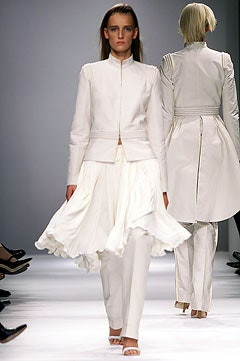 Givenchy fashion show for Spring/Summer 2002