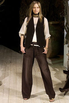 Dolce & Gabbana fashion show for Autumn/Winter 2002