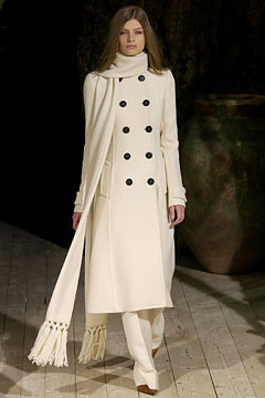 Dolce & Gabbana fashion show for Autumn/Winter 2002
