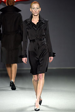 Viktor & Rolf fashion show for Autumn/Winter 2003