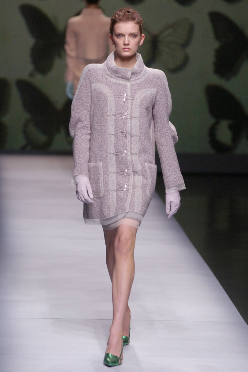 Rochas fashion show for Autumn/Winter 2004