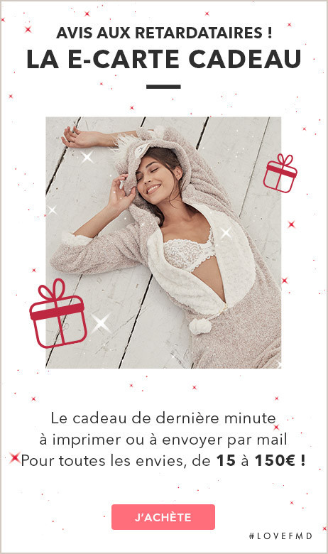 Marilhéa Peillard featured in  the Etam advertisement for Christmas 2017