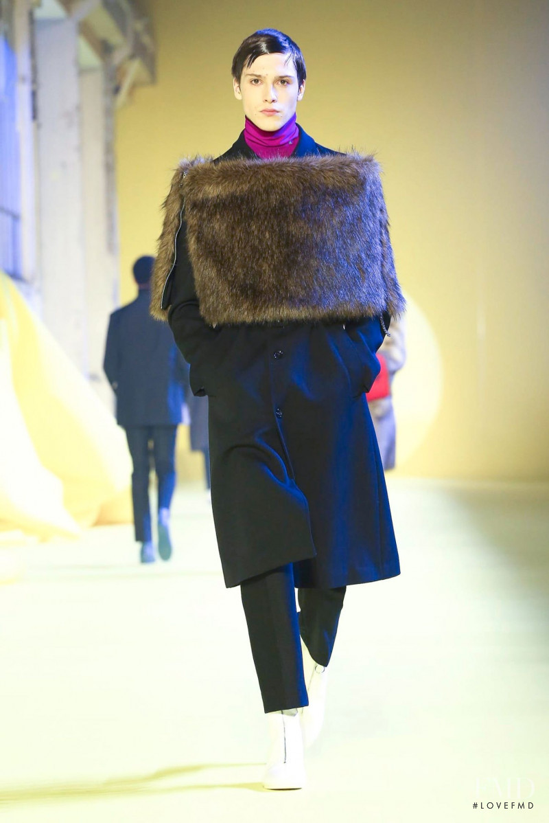 Raf Simons fashion show for Autumn/Winter 2020