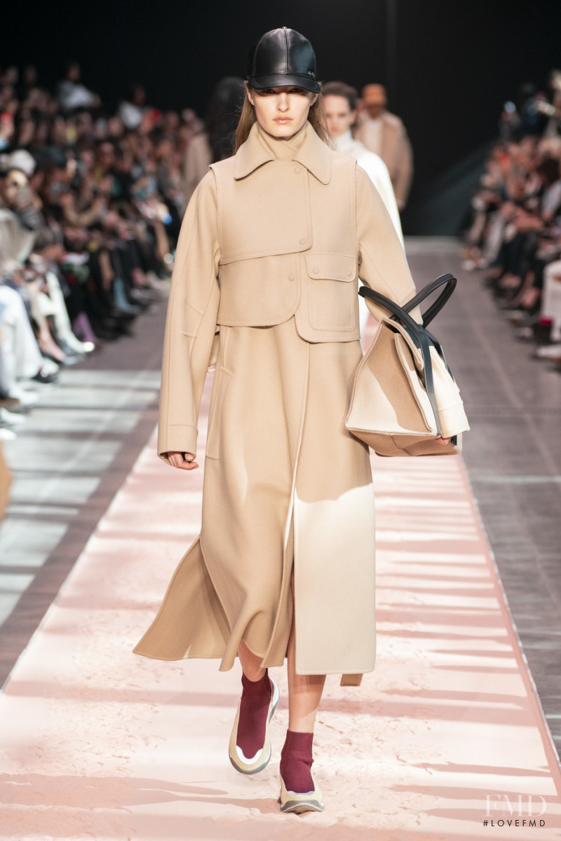 Felice Noordhoff featured in  the Sportmax fashion show for Autumn/Winter 2019