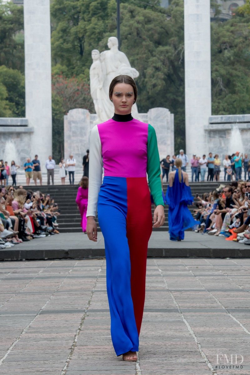 Karla Laviada featured in  the Kris Goyri fashion show for Autumn/Winter 2019